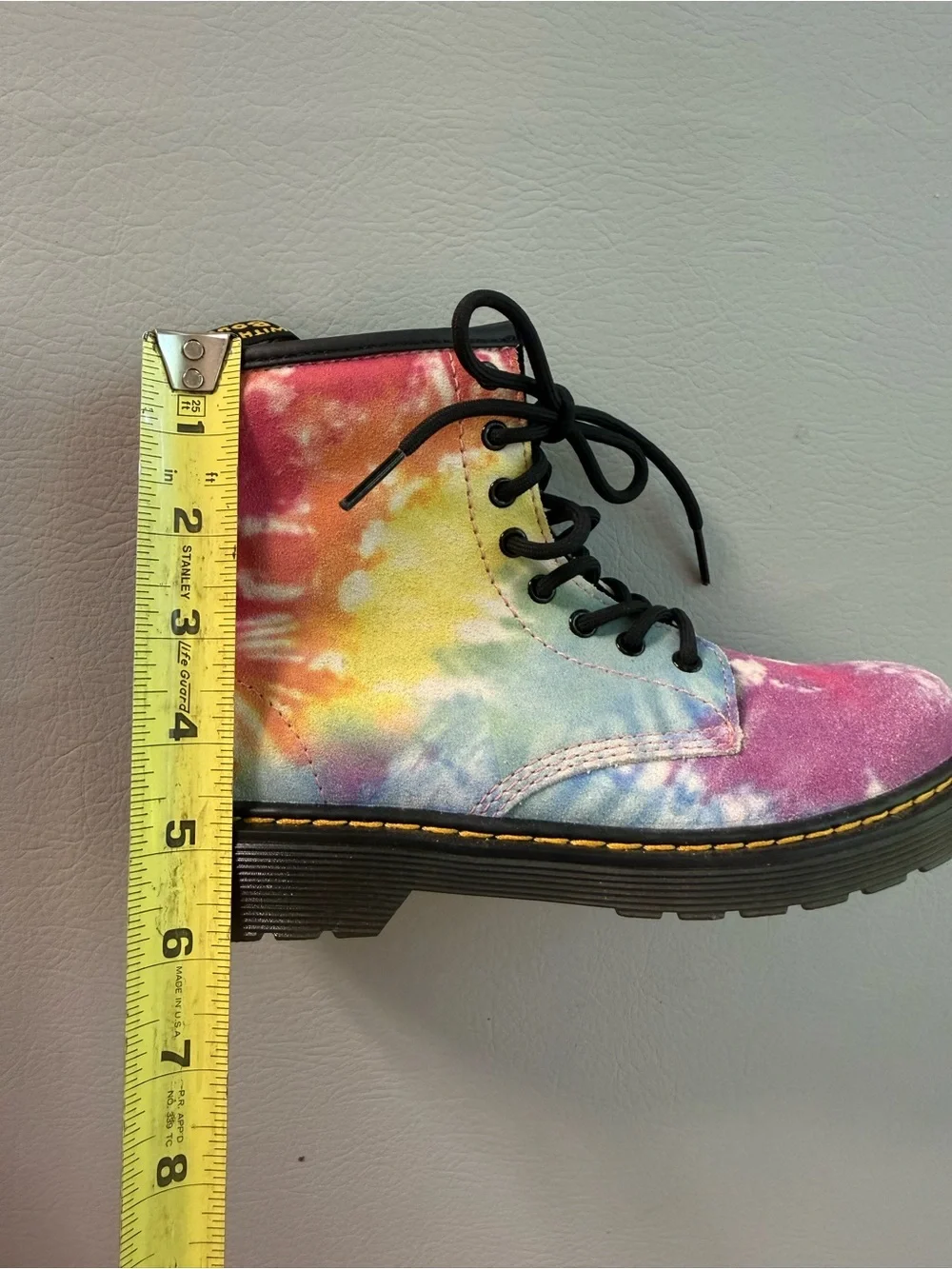 Dr Martens Kids Junior Rainbow Tie Dye 1460 Lace Up Boots 2 US Big Kids New